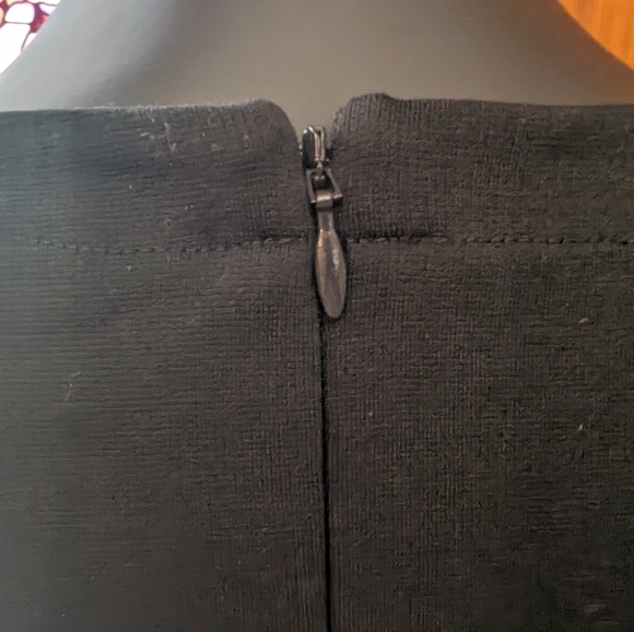 GAP Classic Black Mini Dress - Picture 3 of 8